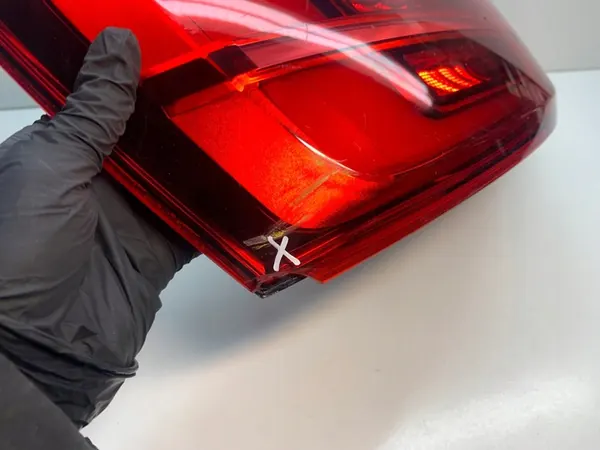 AUDI Q3 8U Luz Trasera LED Izquierda 8U0945093N image 2