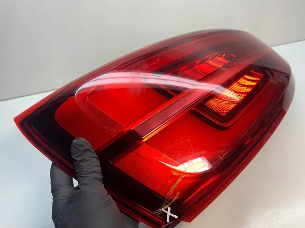 AUDI Q3 8U Luz Trasera LED Izquierda 8U0945093N image 3