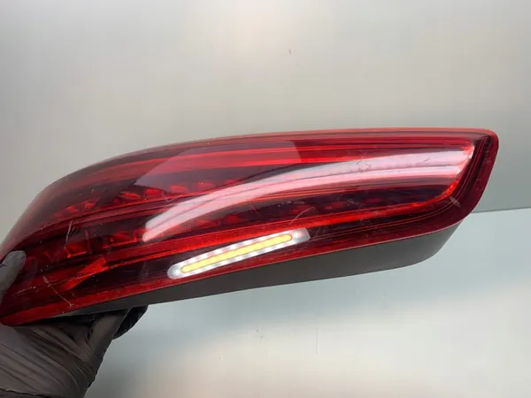 AUDI Q3 8U Luz Trasera LED Izquierda 8U0945093N image 5