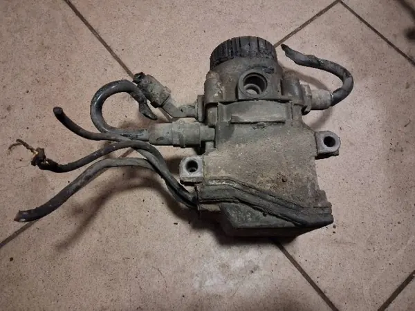 Scania Klep OEM 0486203025 - Gebruikte Staat image 2