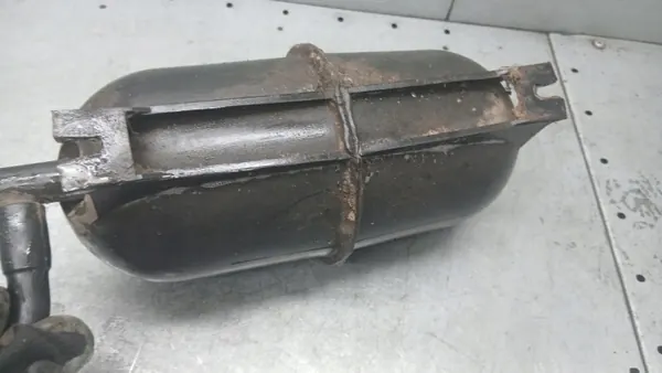 Réservoir d'air OEM VOLVOMAR-137044 pour Iveco Daily 2.3D image 3