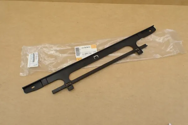 Marco radiador BMW X3 F25 10-14 OEM 17117593852 image 6