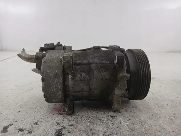 Ilmastointikompressori Volkswagen OE 1J0820803K image 5