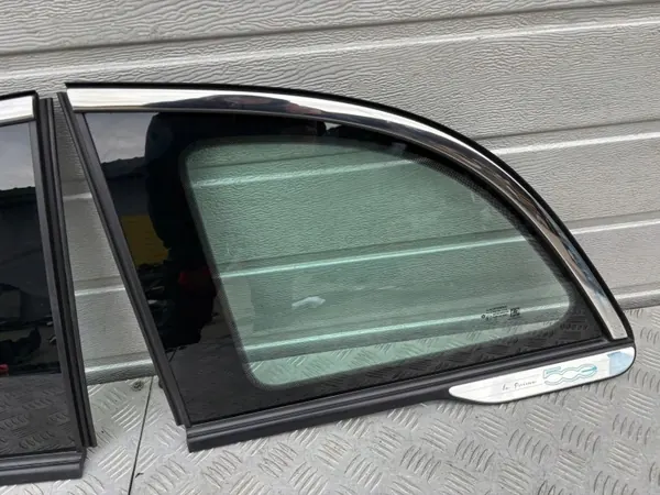 Fiat OE IG AUTO PEŁCZYN Bakkarossglas Vänster/Höger image 3
