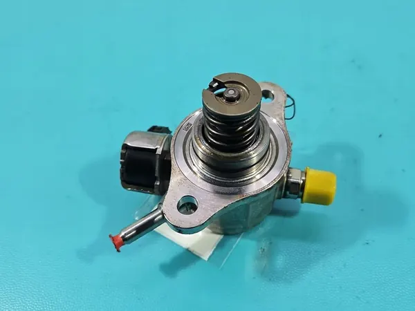 Bomba de Combustível Toyota RAV4 V 2.5 Híbrido 23101-25040 image 6