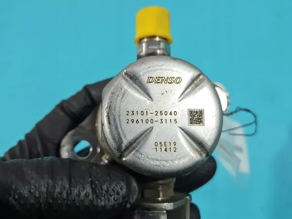 Bomba de Combustível Toyota RAV4 V 2.5 Híbrido 23101-25040 image 8