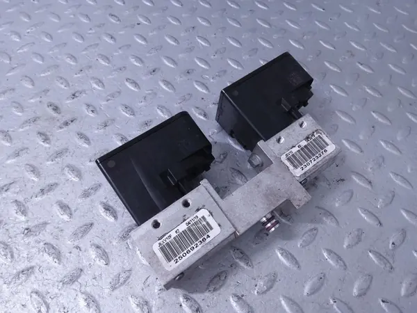 Jaguar I-Pace AC-laajennusventtiili OEM J9D36C582CA image 8