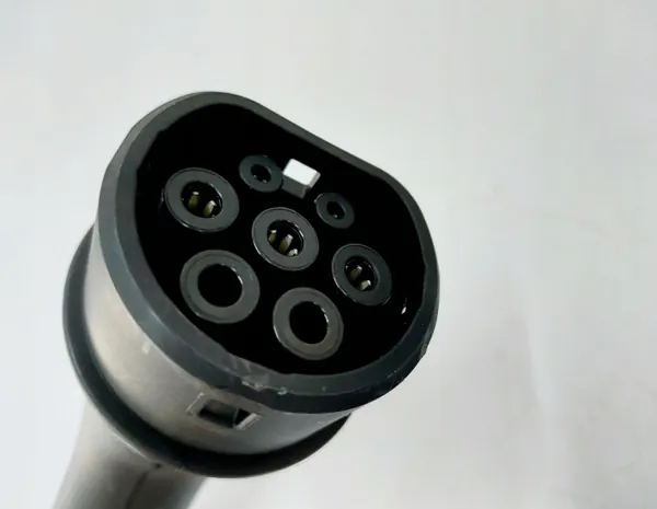 Citroen C3 IV E-C3 Charging Cable OEM 9844681180 image 4