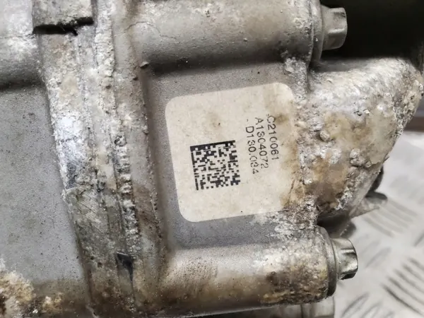 Mercedes-Benz GL X166 Voorste differentieel OEM A1663300300 image 7