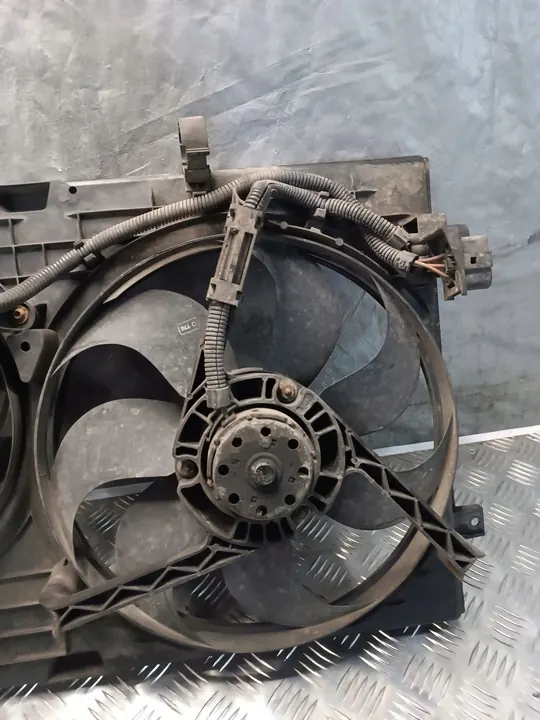 Ventilateurs de radiateur Skoda Octavia I 2001 image 3