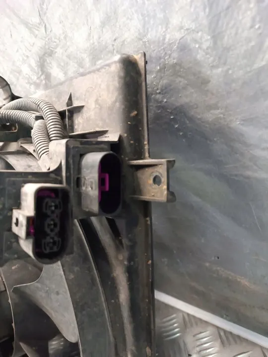 Ventilateurs de radiateur Skoda Octavia I 2001 image 4