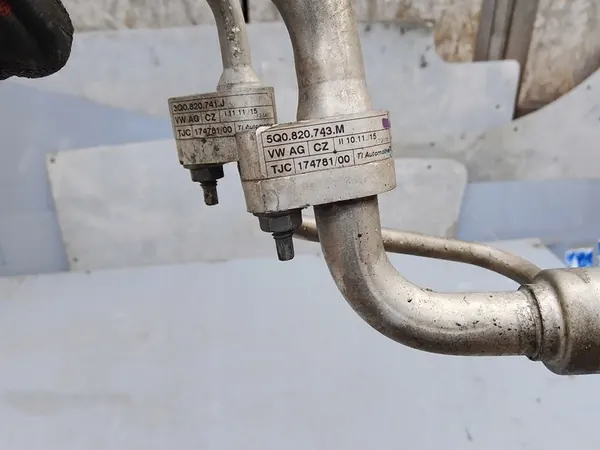 Ilmastointijohdot Skoda SuperB III 2.0 TDI image 5