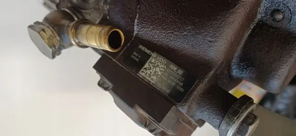 OEM 9658176080 ruiskutuspumppu Ford Fiestalle image 5