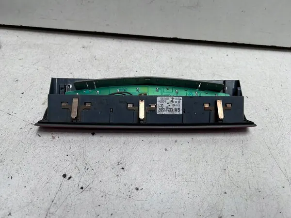 STOP-valo Opel Zafira B image 3