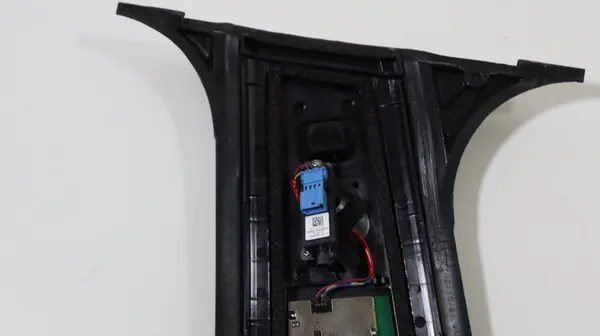 Vertical Trim Right Front Door Tesla Model Y 151625500E image 4