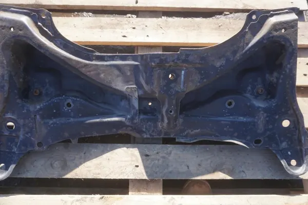 Toyota Yaris II Poikittaispalkki OEM TOY465MM907 2008-2011 image 5
