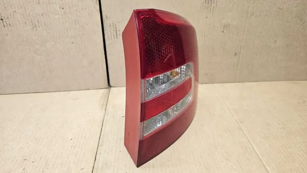 SKODA OCTAVIA II Kombi Höger Baklykta 1Z9945096 OEM image 3