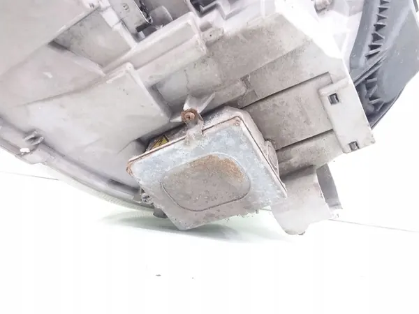 2002 Mercedes-Benz S W220 Koplamp A2208200861 image 3