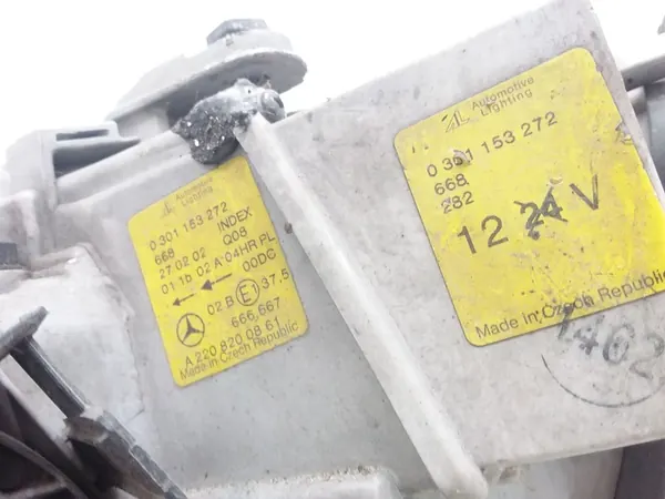 2002 Mercedes-Benz S W220 Koplamp A2208200861 image 6