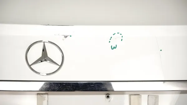 Kofferbakdeksel OEM 371116906 voor Mercedes W204 Sedan image 7