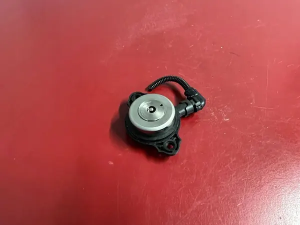 Válvula de Variação de Fases BMW X1 U11 2022 9470457 image 2