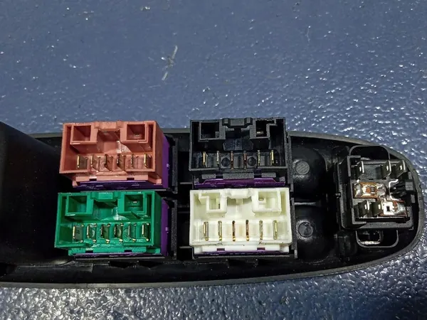 ALFA ROMEO 156 LIFT Fensterheber Schalter Links Vorne 156034428 image 4