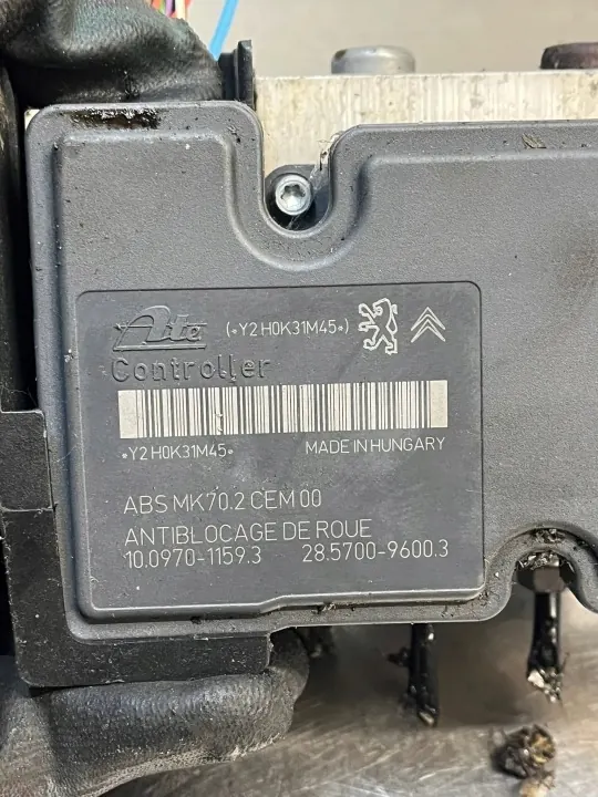 Pompe ABS OEM 9665343980 pour Peugeot Citroen image 3