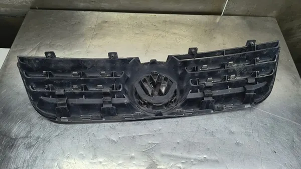 Griglia Anteriore VW POLO 9N 6Q0853651F image 2