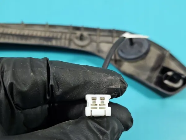 Capteur d'ouverture de hayon Kia Sorento III 83130-C5100 image 4