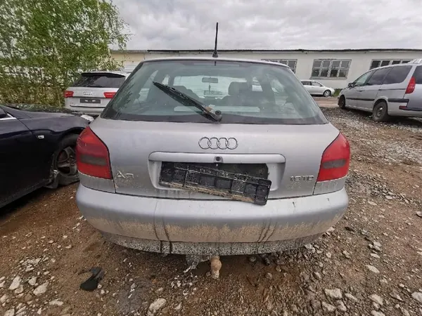 Caixa de fusíveis Audi A3 1996 1.9L 1J0937550A image 9