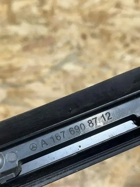 Vasen tuulilasinpieli OEM A1676908712 Mercedes image 4