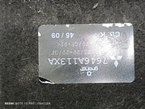 OEM 7646A113XA Alahylly takakontti Toyota Yaris image 8
