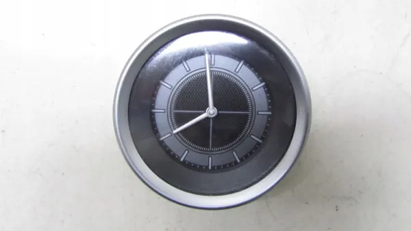 Uhrblende Suzuki Vitara III OEM 029/112 - Gebraucht image 2