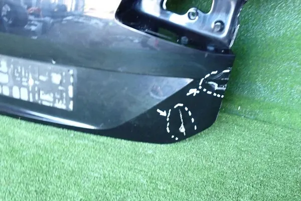 VW PASSAT B8 KOMBI porta traseira OEM 33148105 image 6