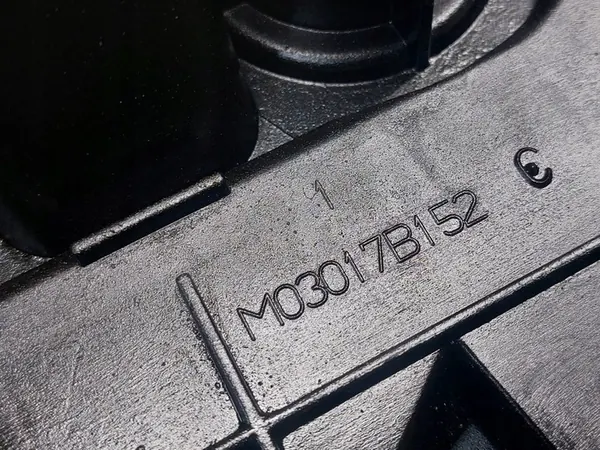 Tampa de Válvulas Peugeot 207 CC 1.6 16V V757272480 image 4