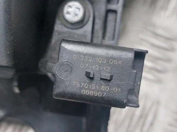 Tampa de Válvulas Peugeot 207 CC 1.6 16V V757272480 image 7