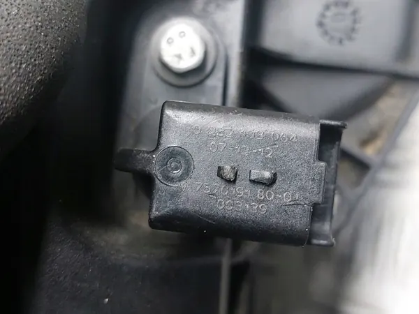 Tampa de Válvulas Peugeot 207 CC 1.6 16V V757272480 image 8