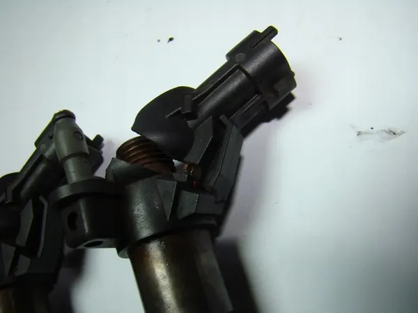 Inyector Fiat Ducato Iveco Canter 3.0 0445116019 image 2