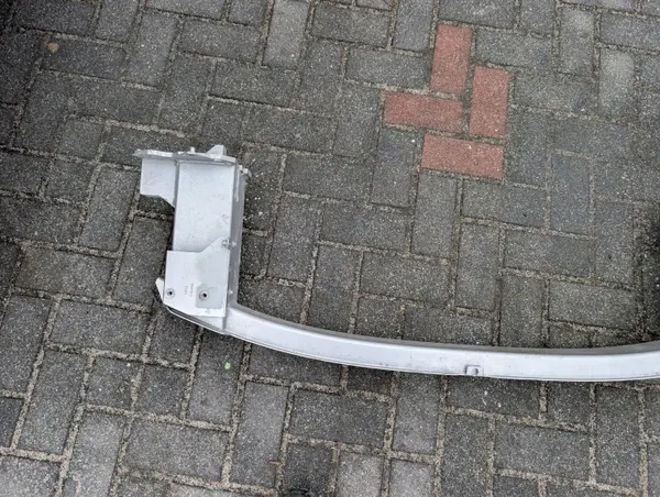 Viga del parachoques delantero OEM 32377149 Volvo XC40 image 8