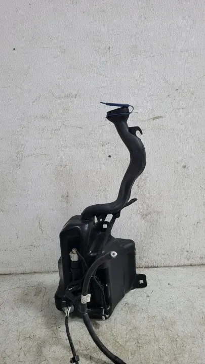 Mercedes spolarbehållare OEM A2468690120 - Begagnad image 2