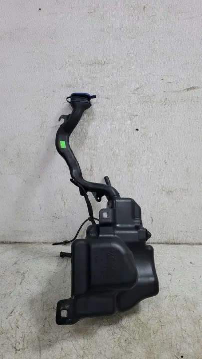 Mercedes spolarbehållare OEM A2468690120 - Begagnad image 4