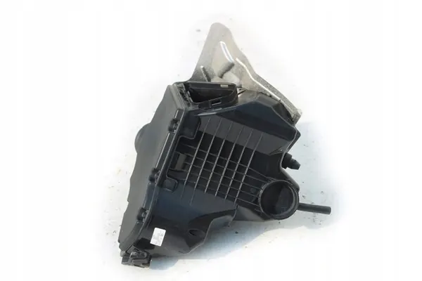 Audi Luftfilterhus OEM bt-cars-33950 Begagnad image 3