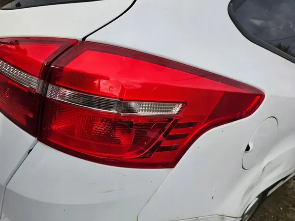 FORD FOCUS MK3 LIFT 14- VÄNSTER BAKLYKTA LED image 6