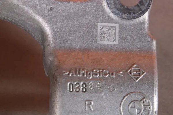 OEM 6865930 Fram Höger Stötdämparfäste BMW 5-serie image 6
