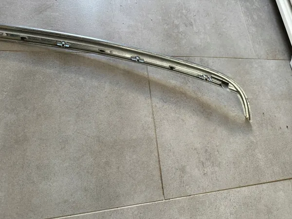 OEM 8R0807443 CP CHROM Bakre Stötfångar List Audi image 9