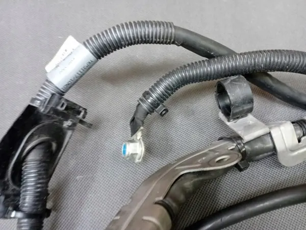 Pyroteknisk klämma OEM A2044405736 för Mercedes E-klass image 5