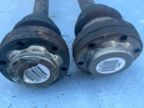 Semi-eixo traseiro OEM S26380999 para BMW 5 E39 image 3