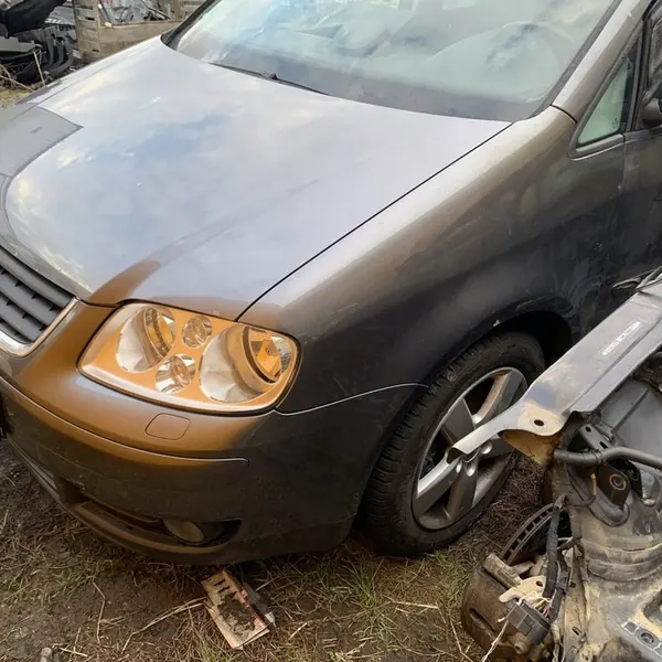 Framhuv VW TOURAN I 1T 2005 Färg LD7X image 4