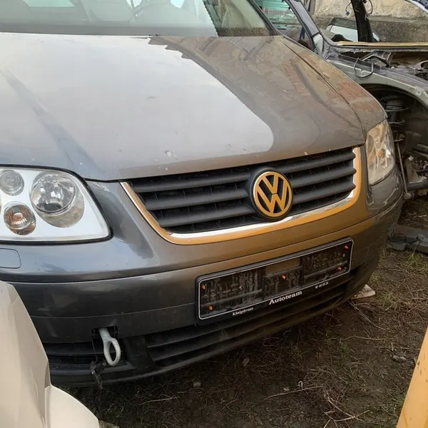 Framhuv VW TOURAN I 1T 2005 Färg LD7X image 5