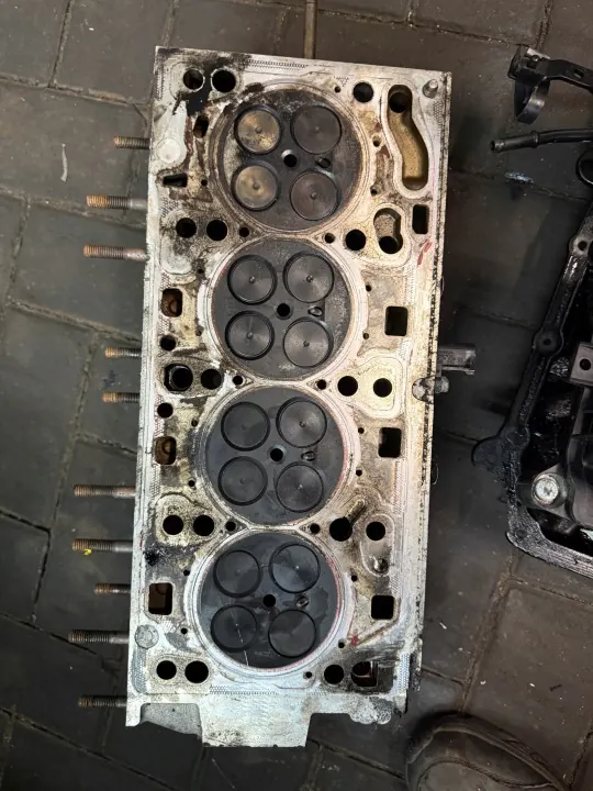 Culasse Audi VW Skoda Seat 2.0 TDI OEM 05L103403AC image 3